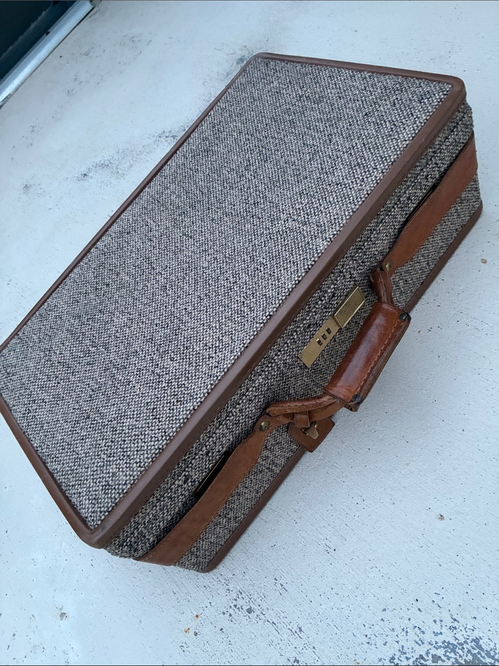 Vintage Hartmann Luggage 21 inch Tweed Suitcase - Picture 13 of 15
